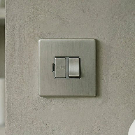 Switched Fuse Spur in Stainless Steel
