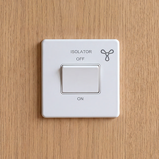 Fan isolator switch