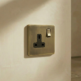 Antique brass 1 gang socket