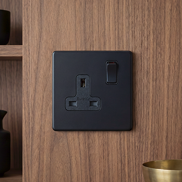 Matt Black Switched Single Socket View 2