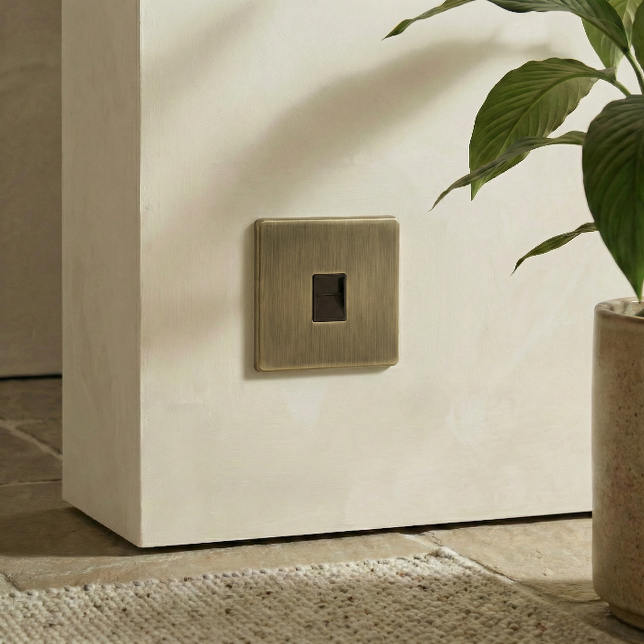 Lyss Screwless Antique Brass Telephone Socket | MFI