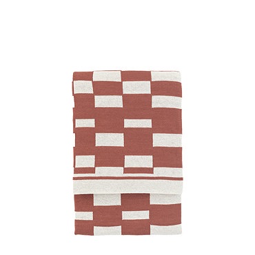Maple throw nutmeg