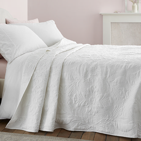 MARIANNE BEDSPREAD