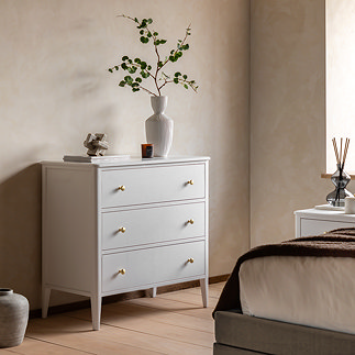Matthias 3 drawer chest in white