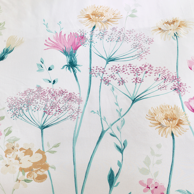 Meadowsweet Floral Bright Duvet cover set close up image 2