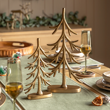 Ivy set of 2 metal tree ornaments