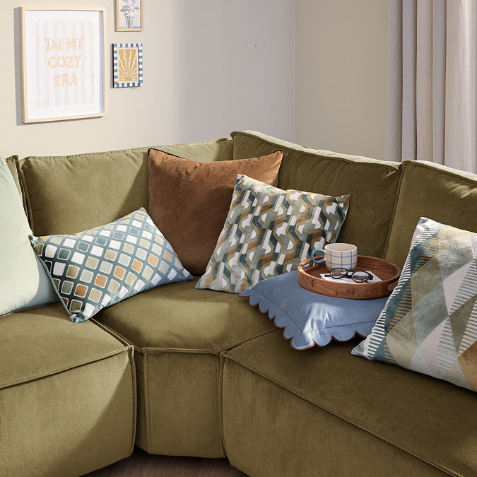 Metro Diamond cushion in Green