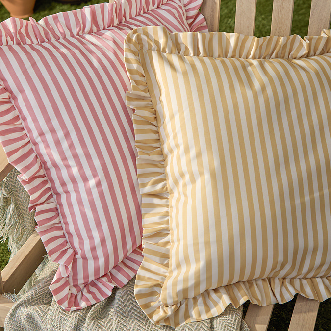 Millie ruffle pink cushion image 5