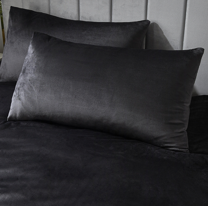 Montrose Duvet Cover Set in black on bed image
