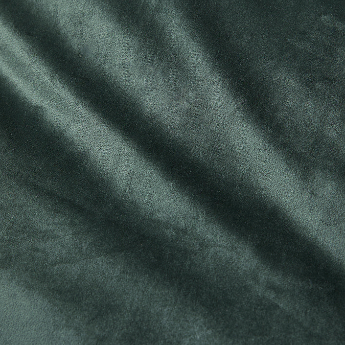 Montrose duvet cover set in bottle green close up image 3