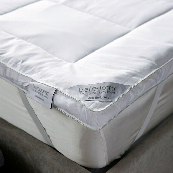 mulberry_silk_mattress_topper