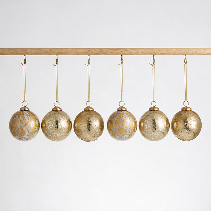 Niamh set of  6 Glass baubles