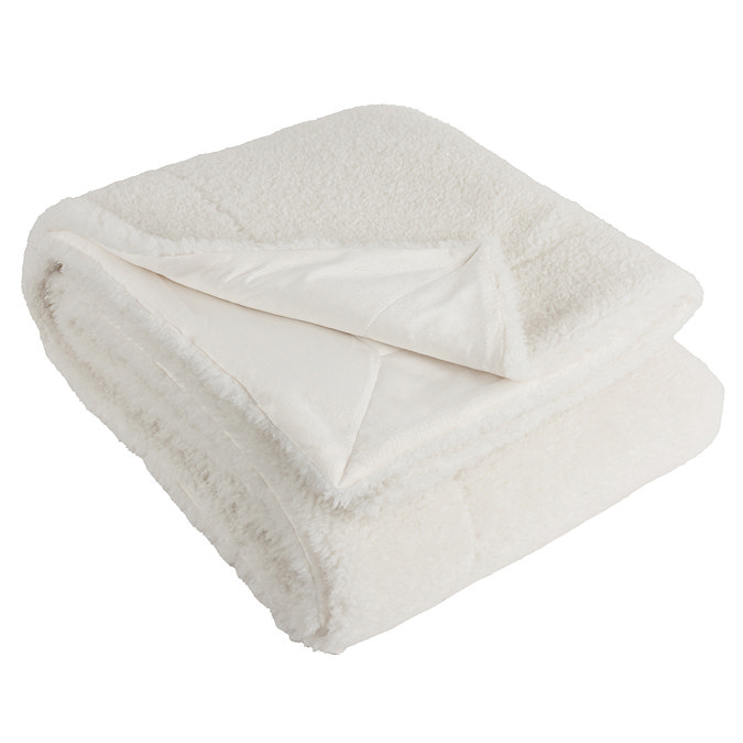 Olann Ecru throw image