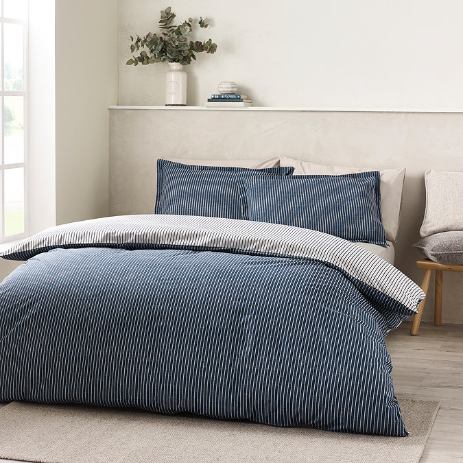 Oxford Pinstripe Duvet Navy Reversible