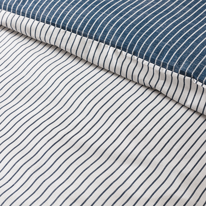 Oxford Pinstripe Navy Duvet Close Up