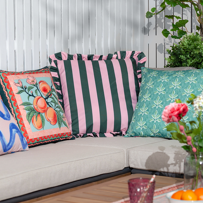 Palm Royale Stripe outdoor cushion image 5