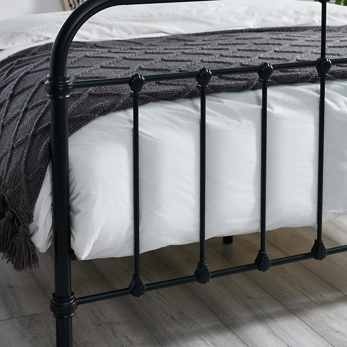 parrington Bed 2