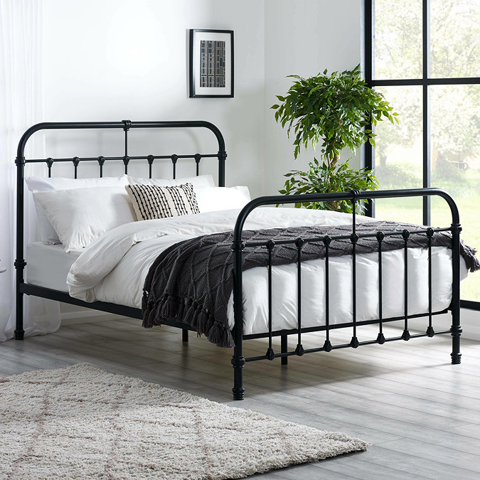 Parrington Bed Main