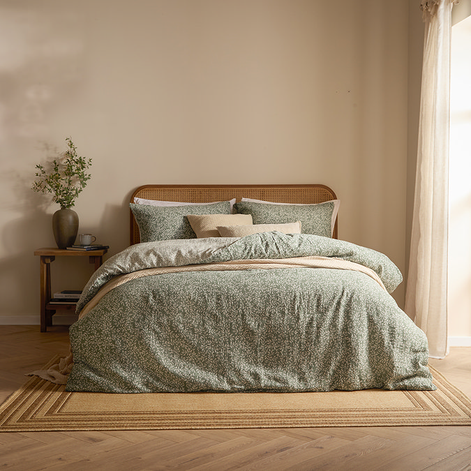 Perrie Leaf Duvet Cover Set Forest Green