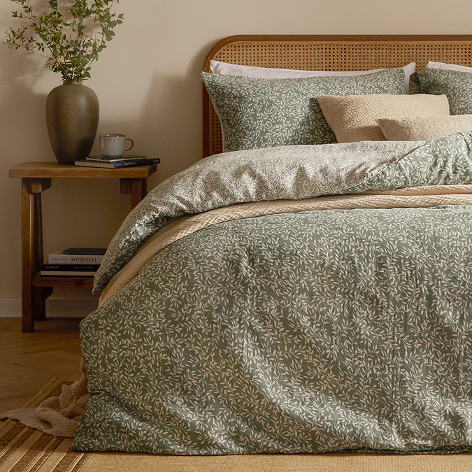 Perrie Leaf Duvet Cover Set Forest Green