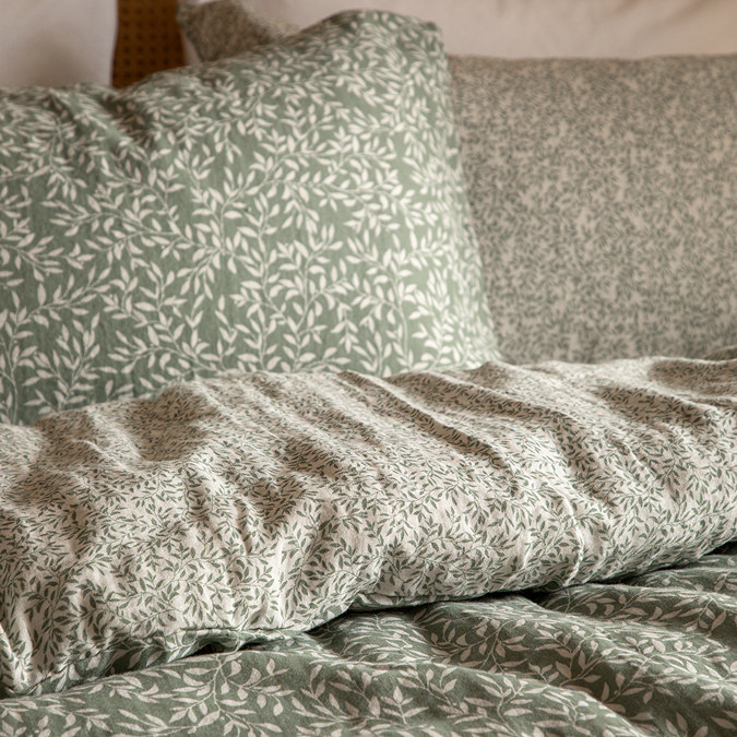Perrie Leaf Duvet Cover Set Forest Green