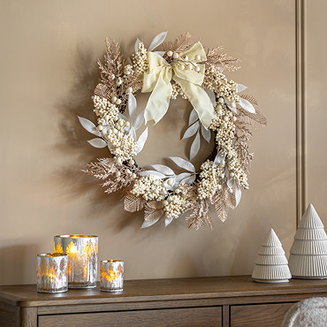 Pippa Berry Wreath 50cm cream