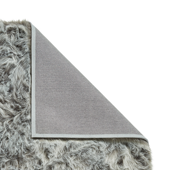 Polar plush light grey rug close up image 4
