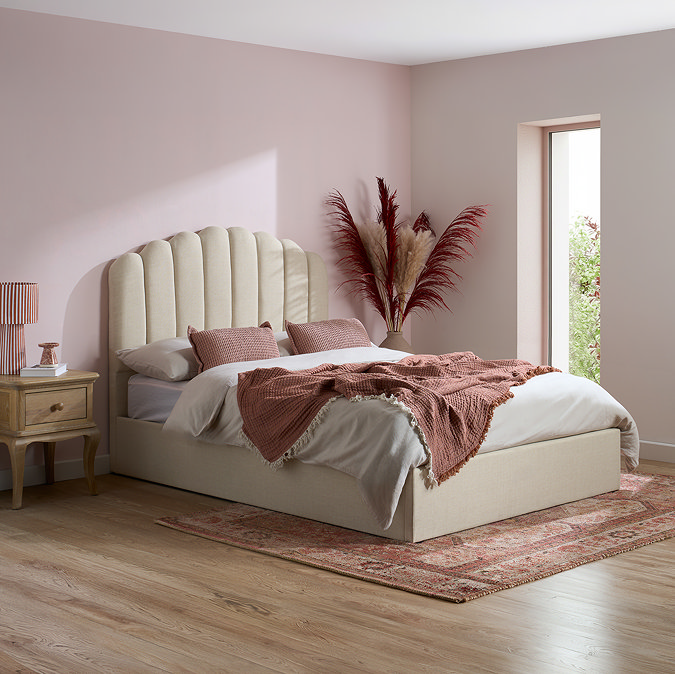 Ravello Fabric Bed Image