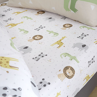 Roarsome animals fitted sheet