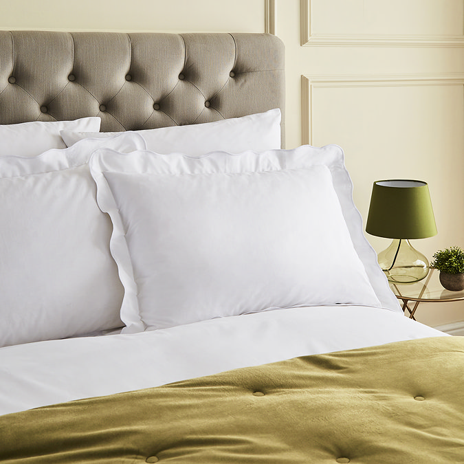 Scallop Edge Duvet Cover Set - White carousel image