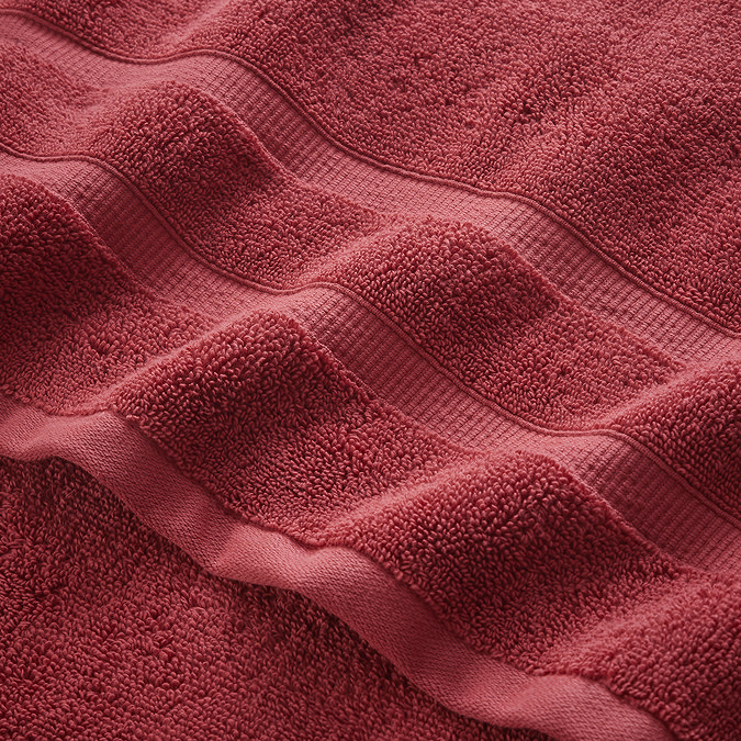 Signum rouge towel image