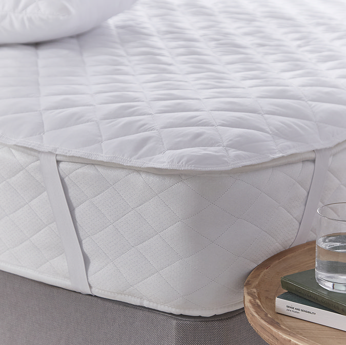 Silentnight Anti-Allergy Mattress Protector