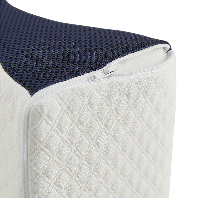 Sleep therapy hip and knee pillow close up image  3