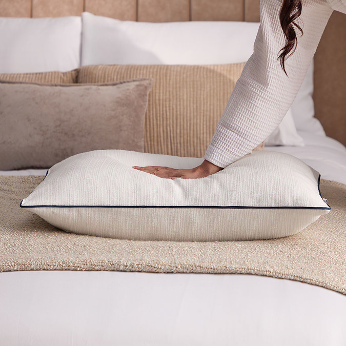 Silentnight Hotel Collection Prestige Pillow