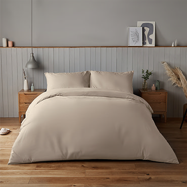 Supersoft Duvet Cover Set in Natural on bed image 2