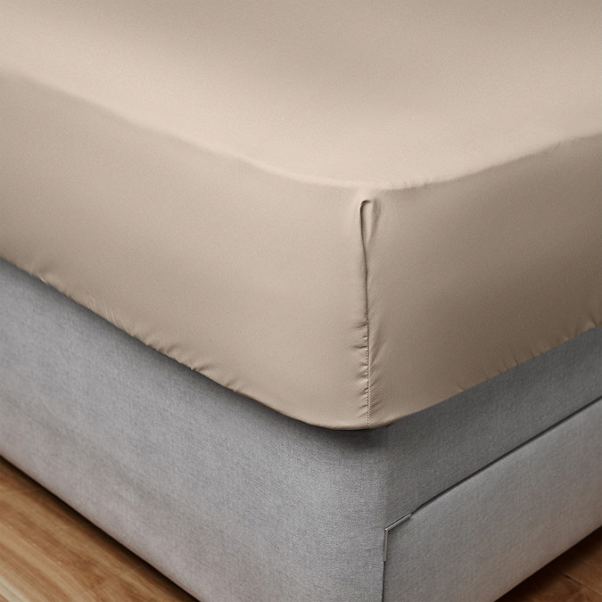Supersoft fitted sheet natural on bed image 3