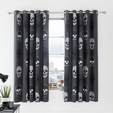 Skulls curtains