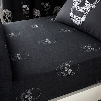 skulls fitted sheet