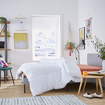 Snuggle up duvet close up image 2