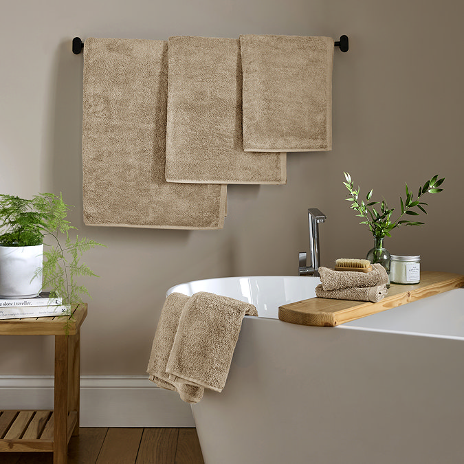 Supersoft Towels in Linen image 