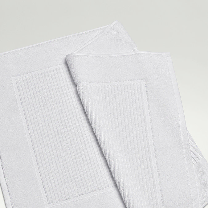 Supreme White Bath Mat Close Up