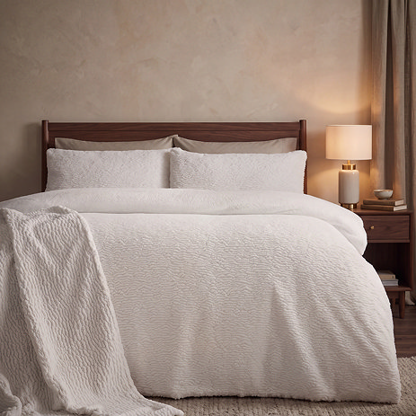 TEXTURED-WAVE-FUR-DUVET-SET