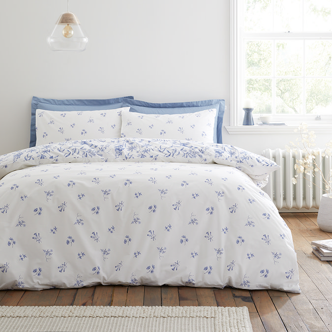 thea floral Duvet cover set in blue image 3