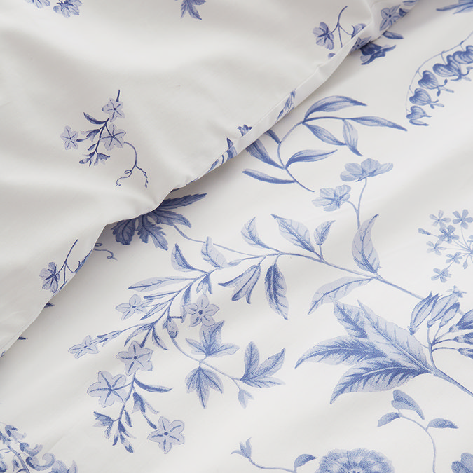 thea floral Duvet cover set close up in blue image 5