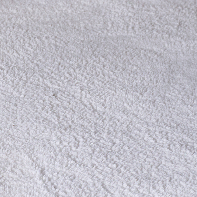 close up on fleece texture of the sherpa underblanket