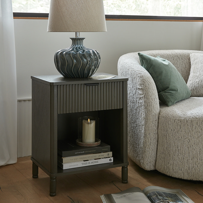 veyla table lamp
