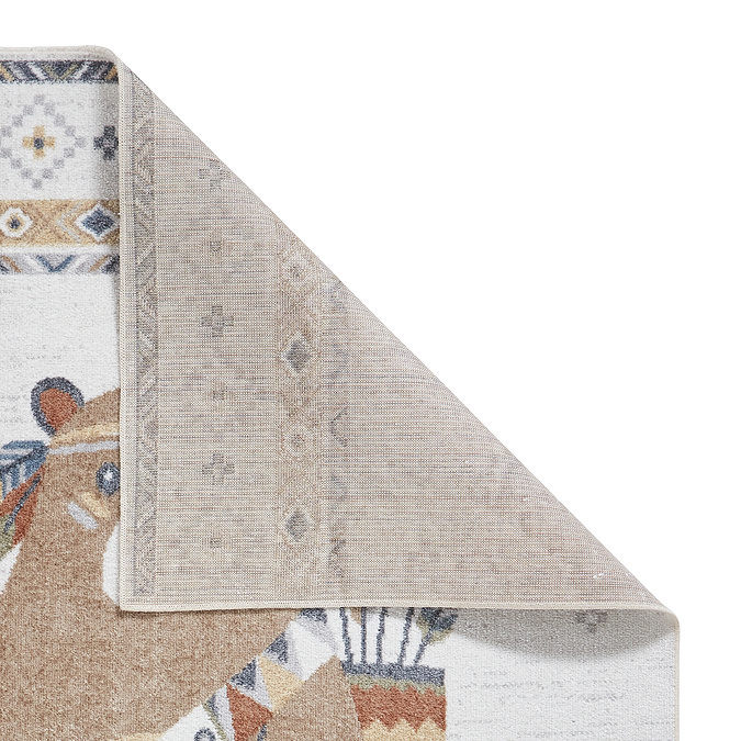 Vida Kids Bear Rug close up image 3