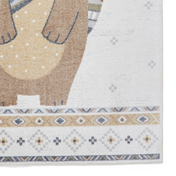 Vida Kids Bear Rug close up image 4