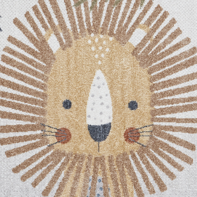 Kids lion rug close up image  5