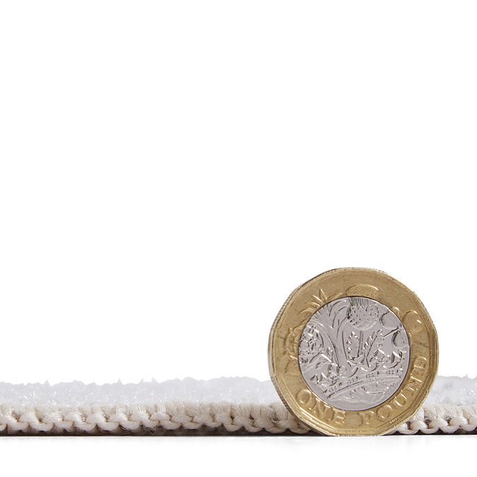 Vida Kids rainbow sun rug close up image  7